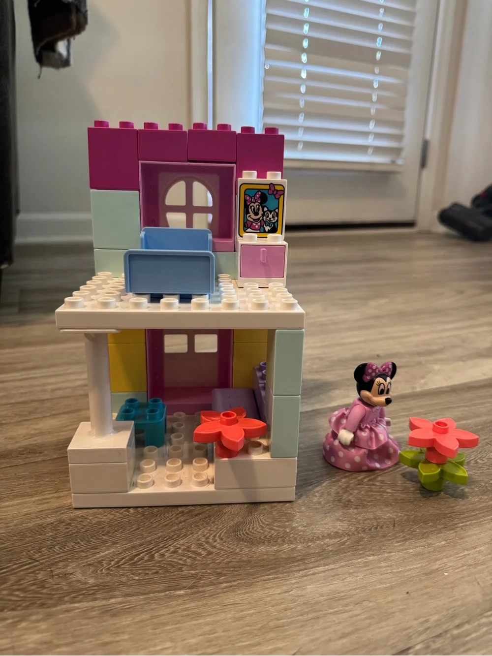 LEGO DUPLO Disney Mickey Minnie Mouse House Cafe and Birthday Train Bundle - Picture 2 of 6